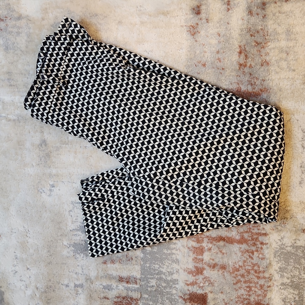 Ankle-length slacks H&M - Black & white pattern 36/6 (or 4 in new sizing)